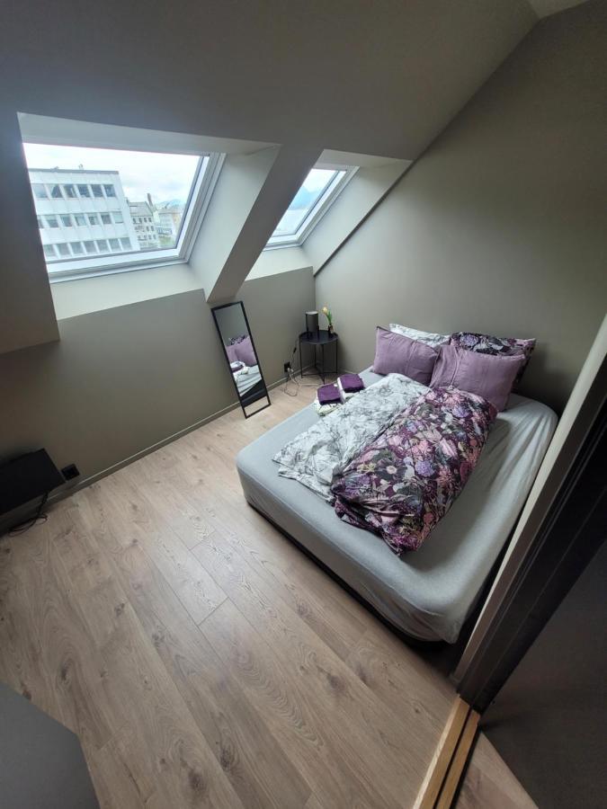 Single Elegant Room I Sentrum- Sea View Ålesund Exteriör bild